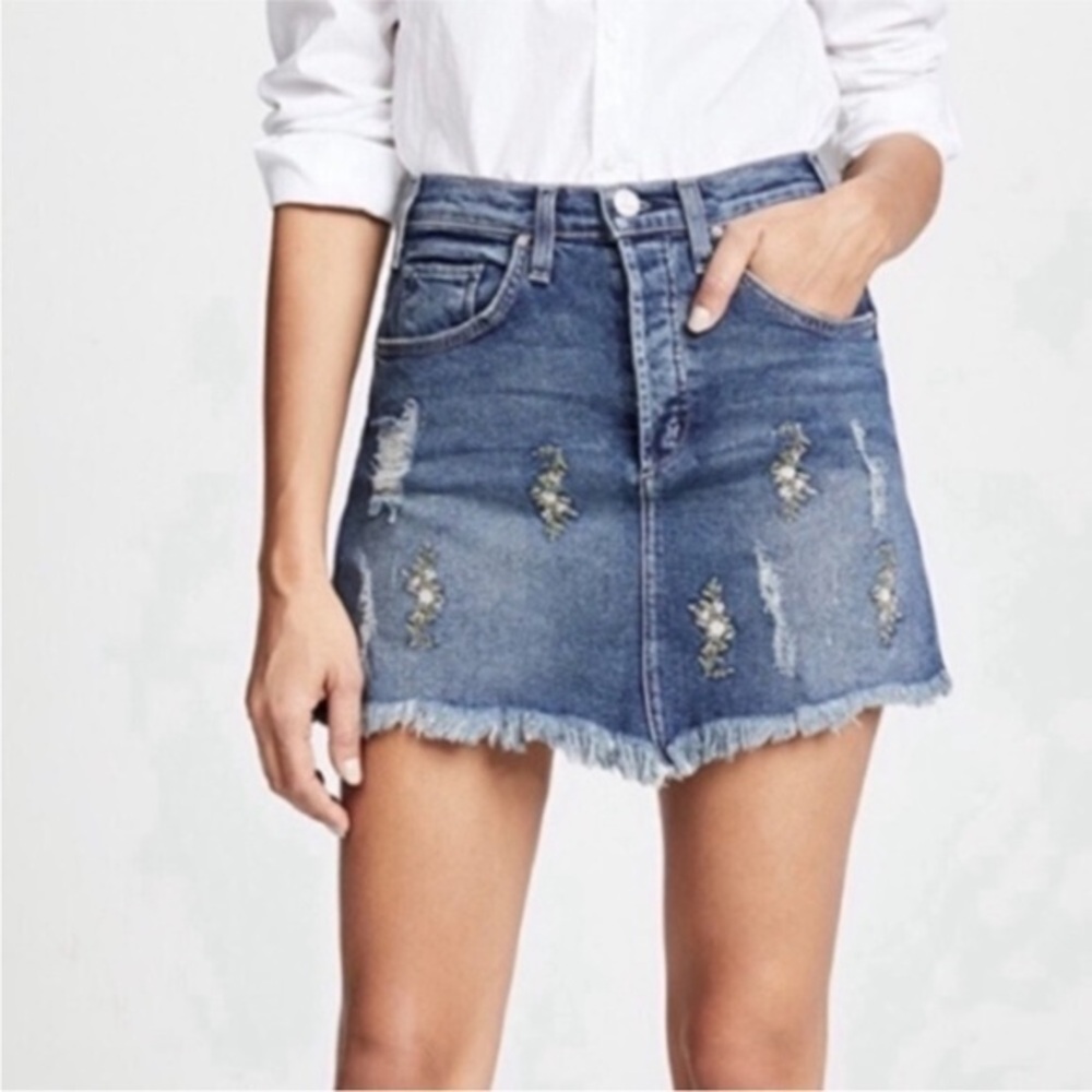MCGUIRE IZABEL EMBROIDERED BLUE DENIM RAW HEM HIGH RISE MINI SKIRT 26